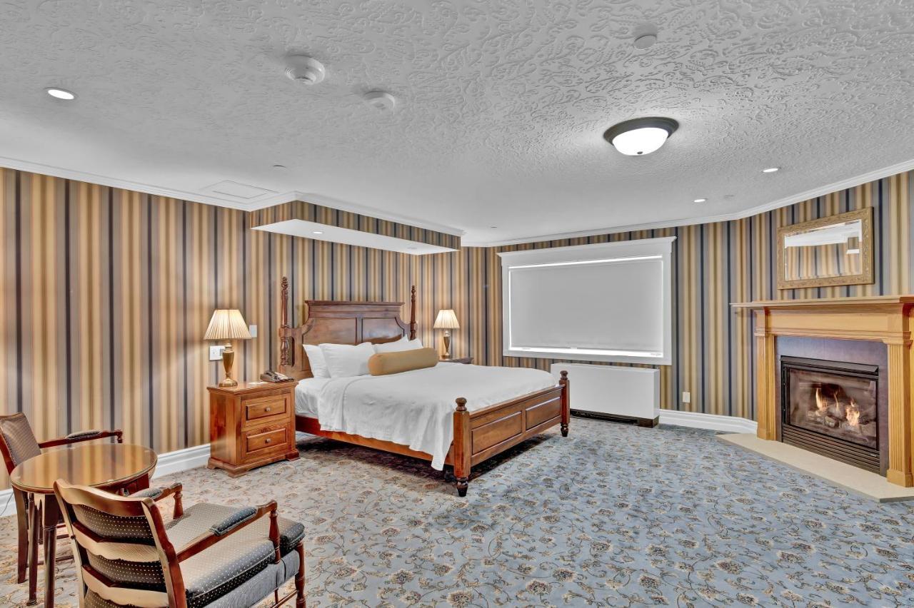 St James Hotel Ред-Уинг Экстерьер фото